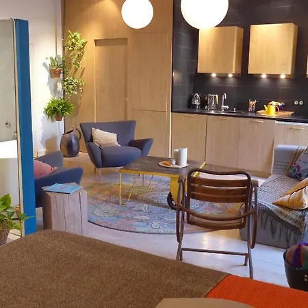 Apartment 1 Bdr Architect Designed Zen And Cosy Nice